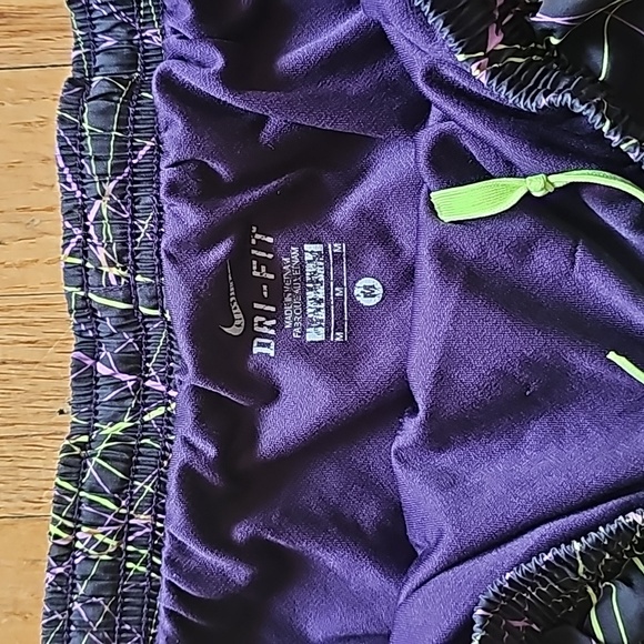 Nike Womens Purple Green Logo Dri-Fit Running Shorts Size M Casual Activewear - Picture 2 of 2